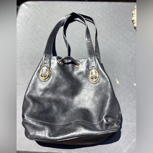 Francesco Biasia black leather bucket shoulder bag